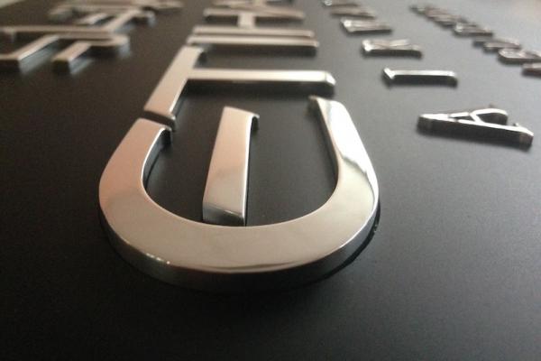 Composite materials, aircraft cabins: Etihad airlines