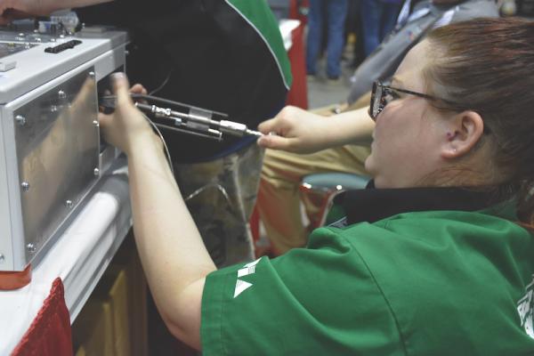 Aviation maintenance: careers, training