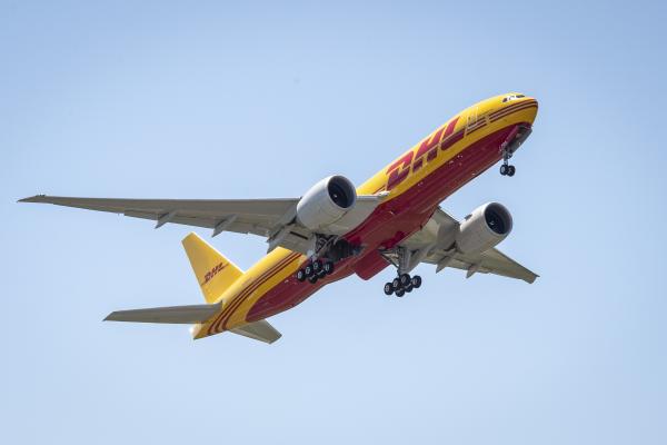 DHL, cargo aircraft, JFK Airport