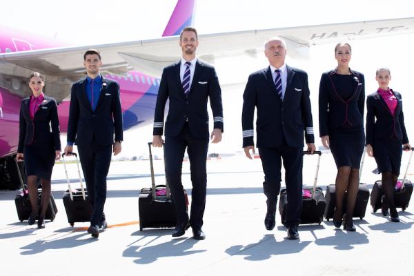 wizz air crew