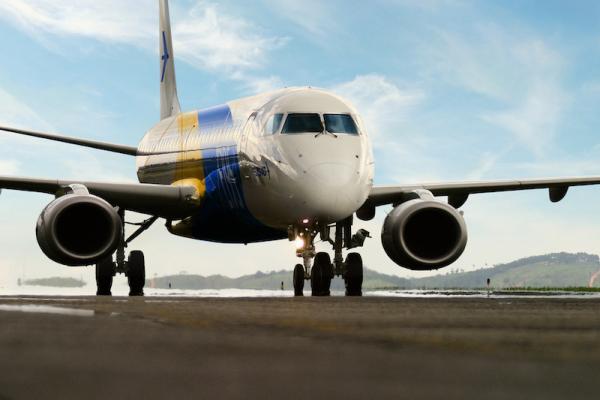 embraer e195